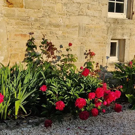 Le Clos Du Puits Bed & Breakfast *